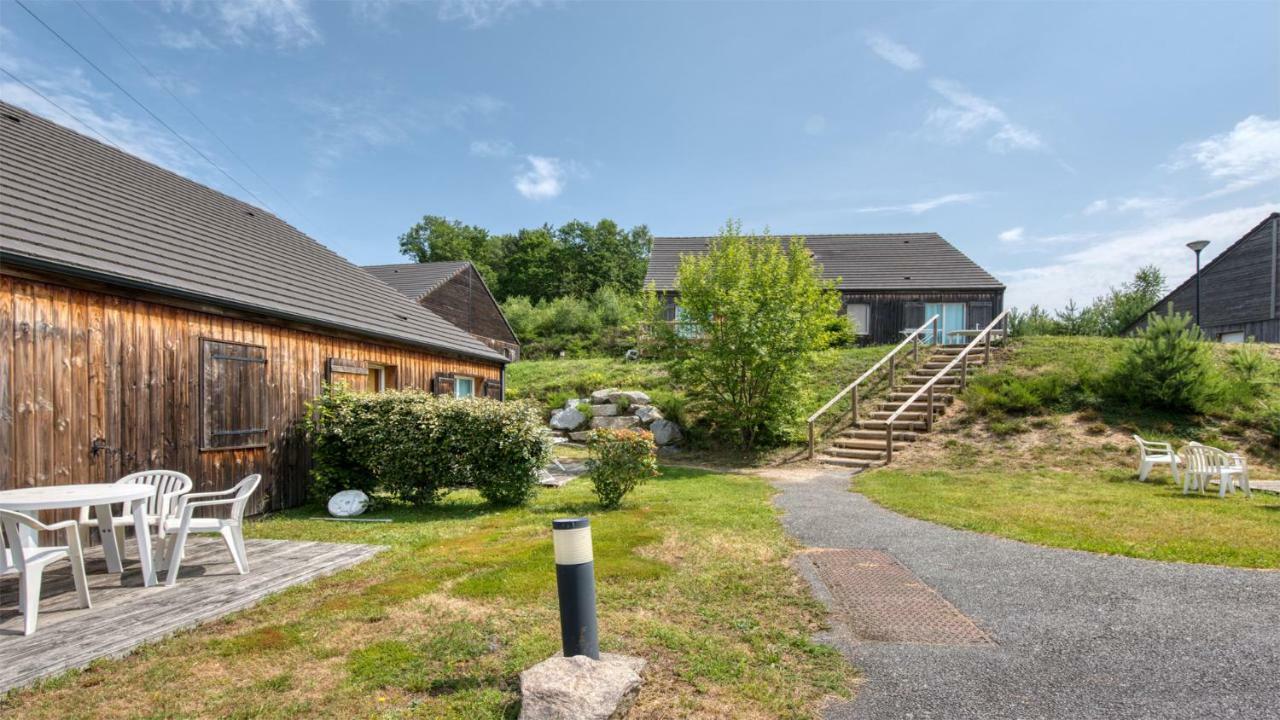 Vacanceole - Residence Le Domaine Du Bosquet Égletons Екстериор снимка